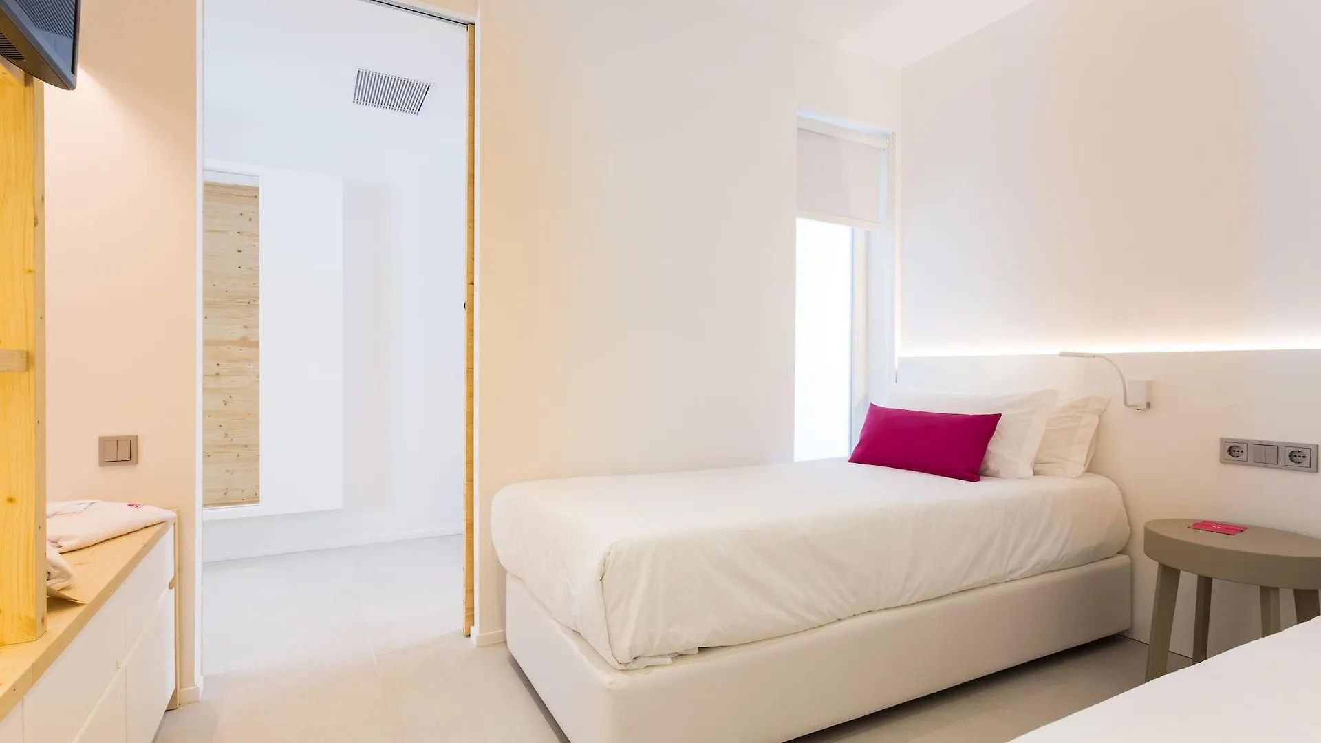 One Ibiza Suites Hotel