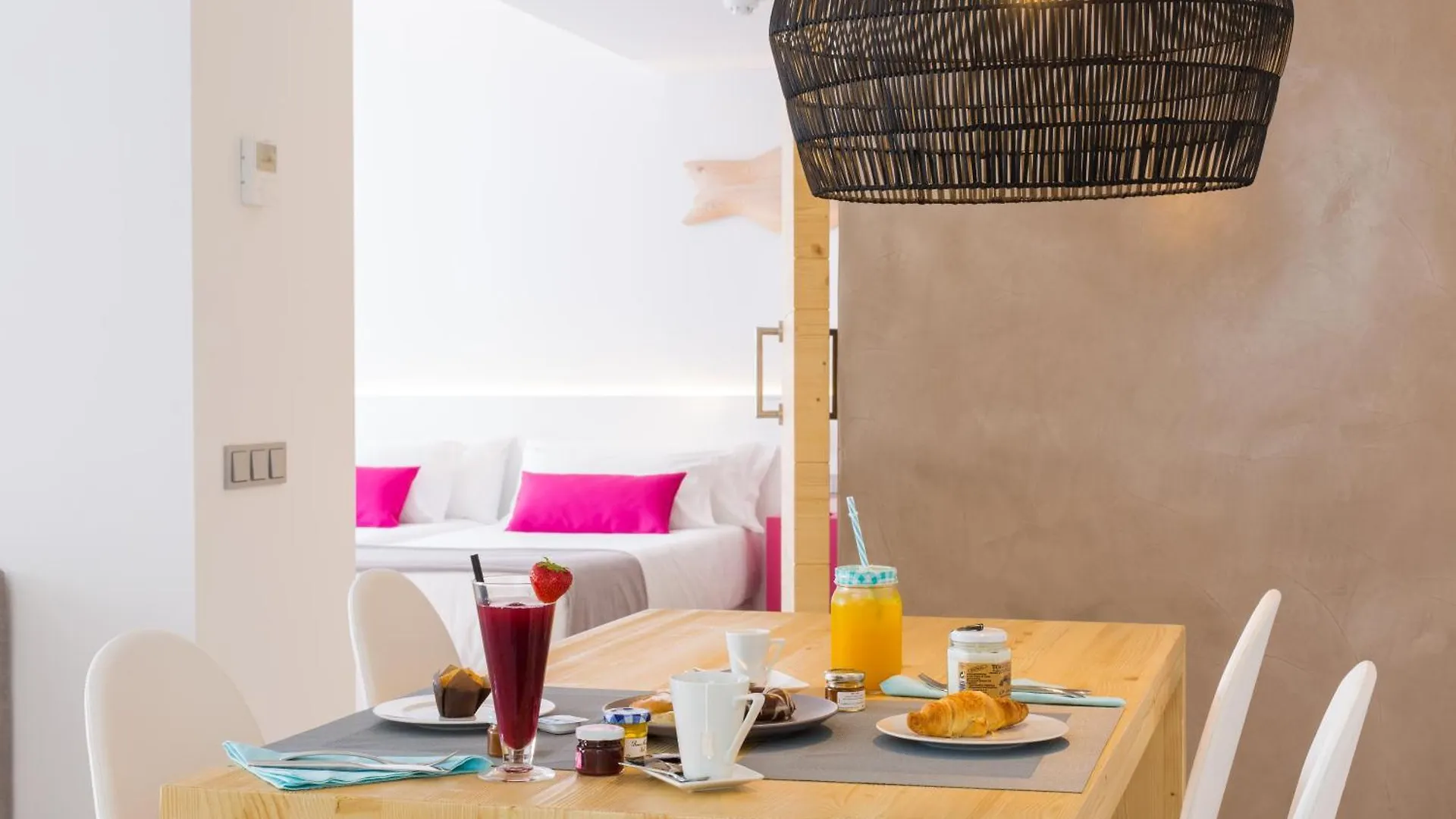 Hotel One Ibiza Suites