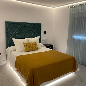 Appartamento 13 Lives In, Ibiza città