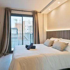 https://apartamento-camp-nou-2b.catalonia-hotels.com