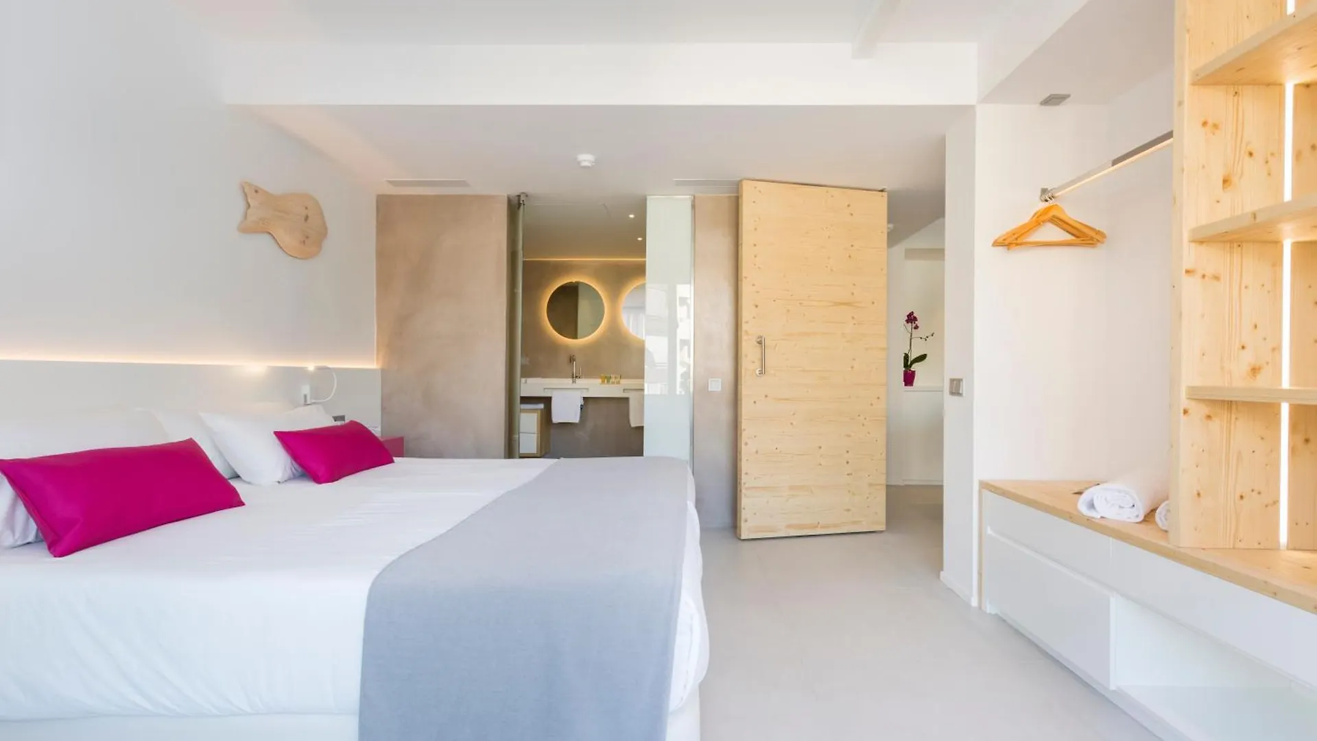 One Ibiza Suites 5*, Ibiza Town